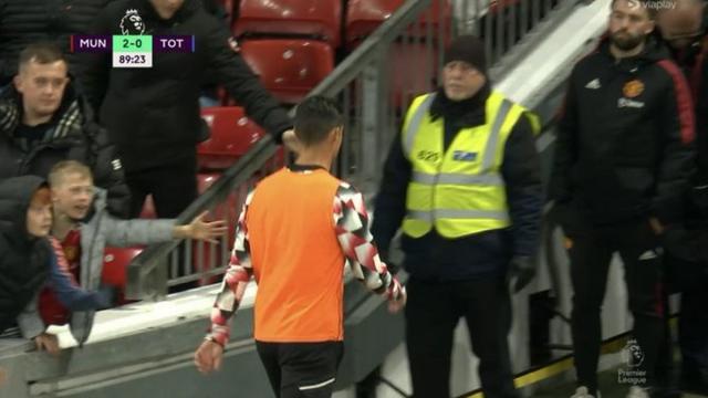 九游娱乐-提前离场回更衣室，名宿：C罗认为自己比曼联更大